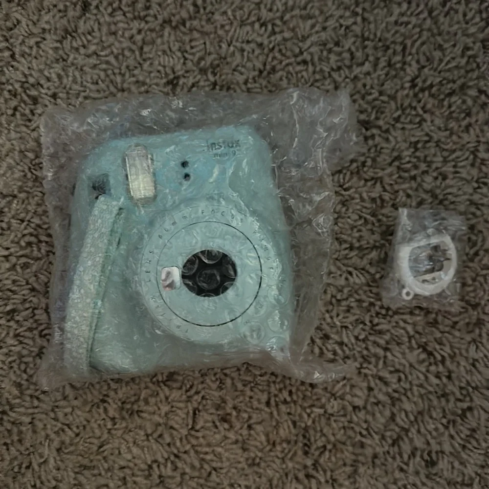 Fujifilm instax mini 9 camera with film already in camera!